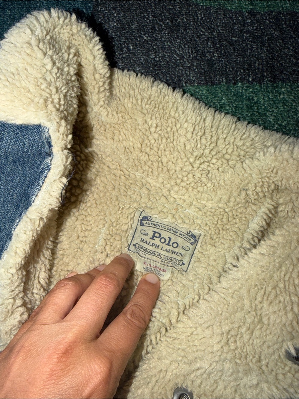 Polo by Ralph Lauren Blue Denim trucker Jacket with Cream Sherpa lining. Boys XL - Picture 7 of 7